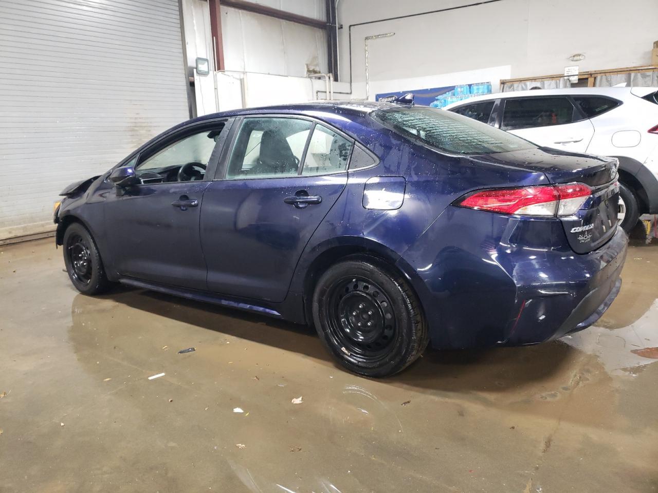 2020 TOYOTA COROLLA LE - Image 2