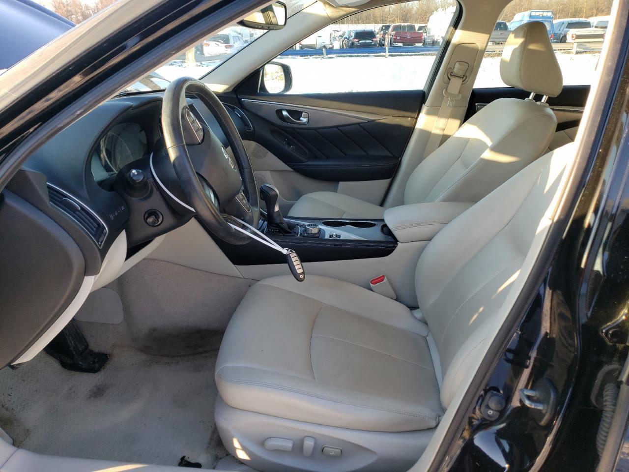 2016 INFINITI Q50 PREMIU - Фото 7