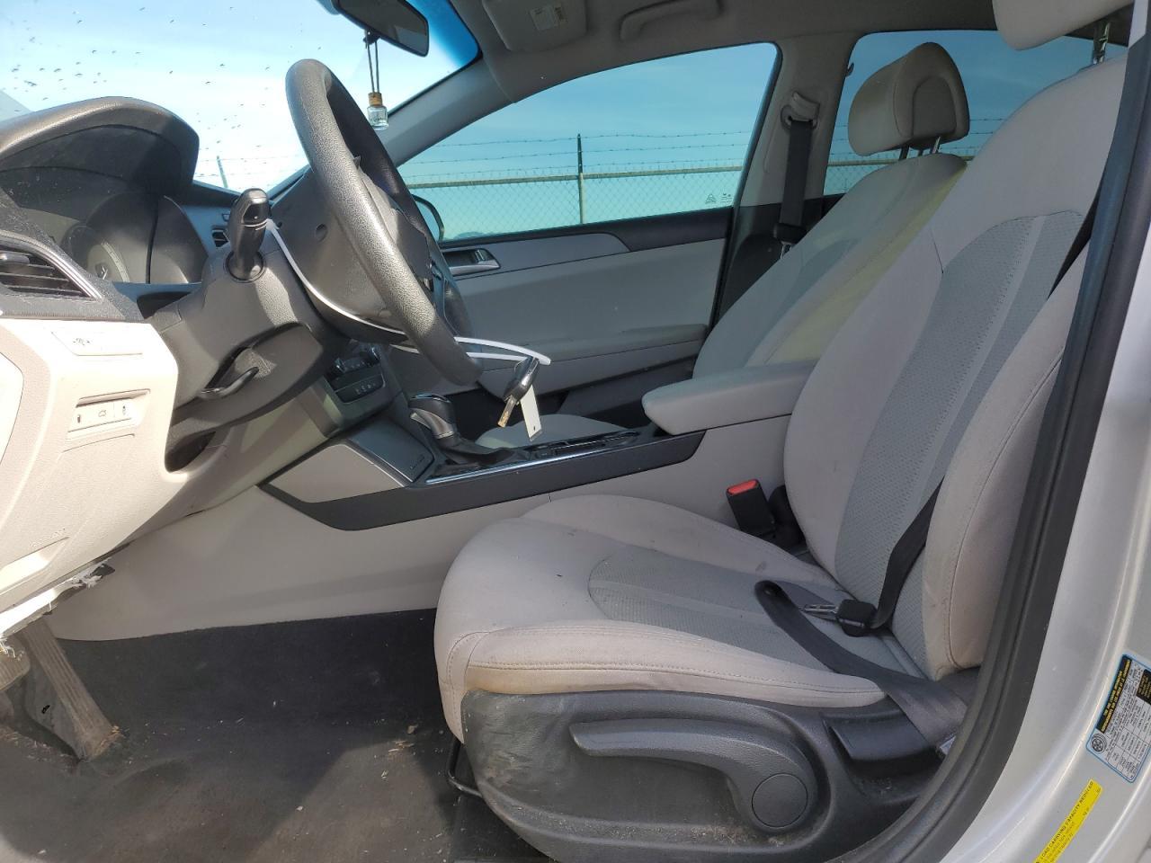 2017 HYUNDAI SONATA SE - Фото 7