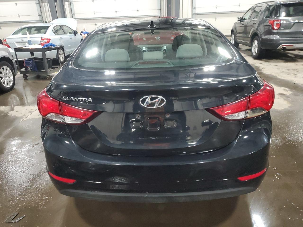 2014 HYUNDAI ELANTRA SE - Image 6
