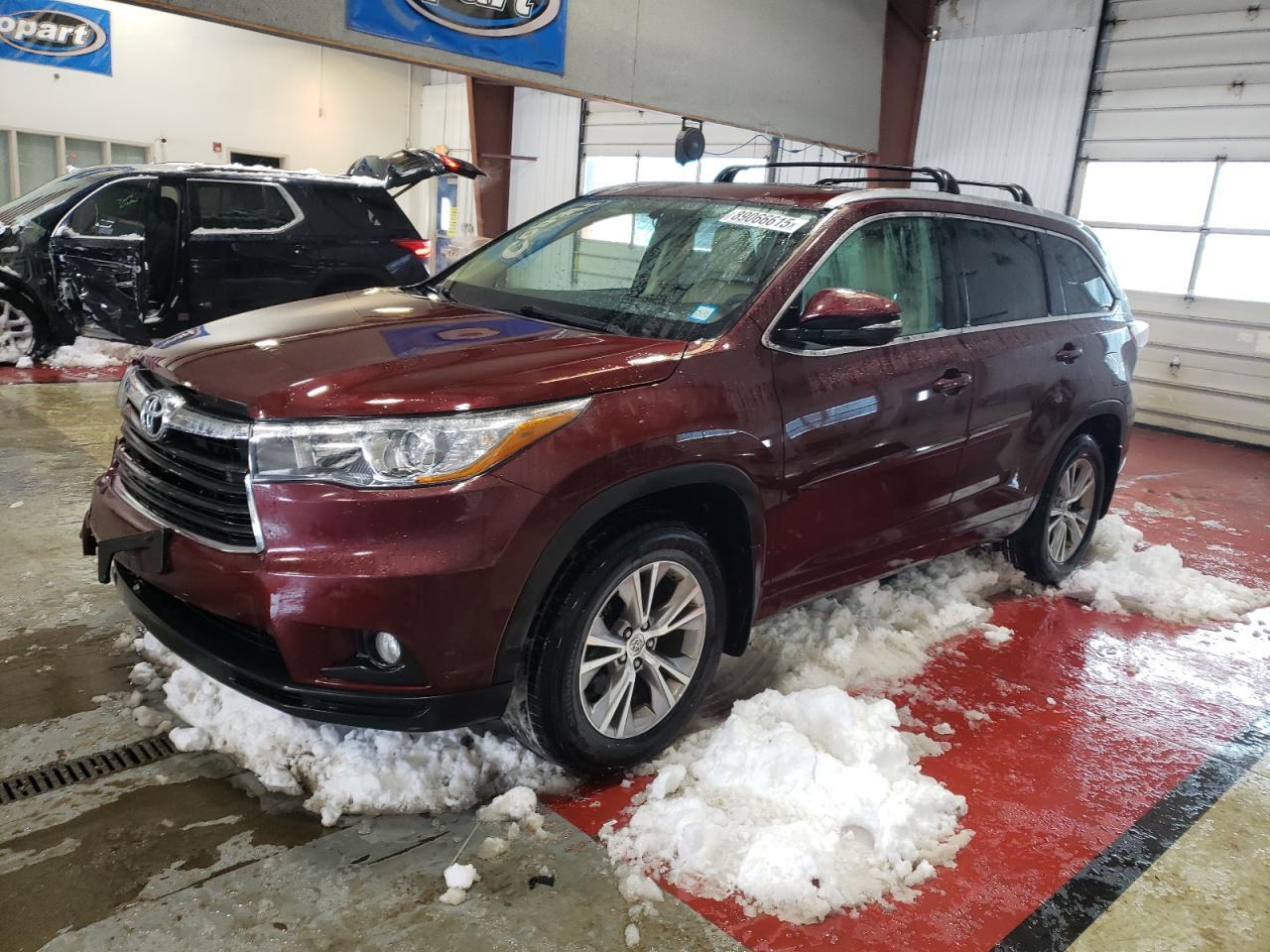 2015 TOYOTA HIGHLANDER