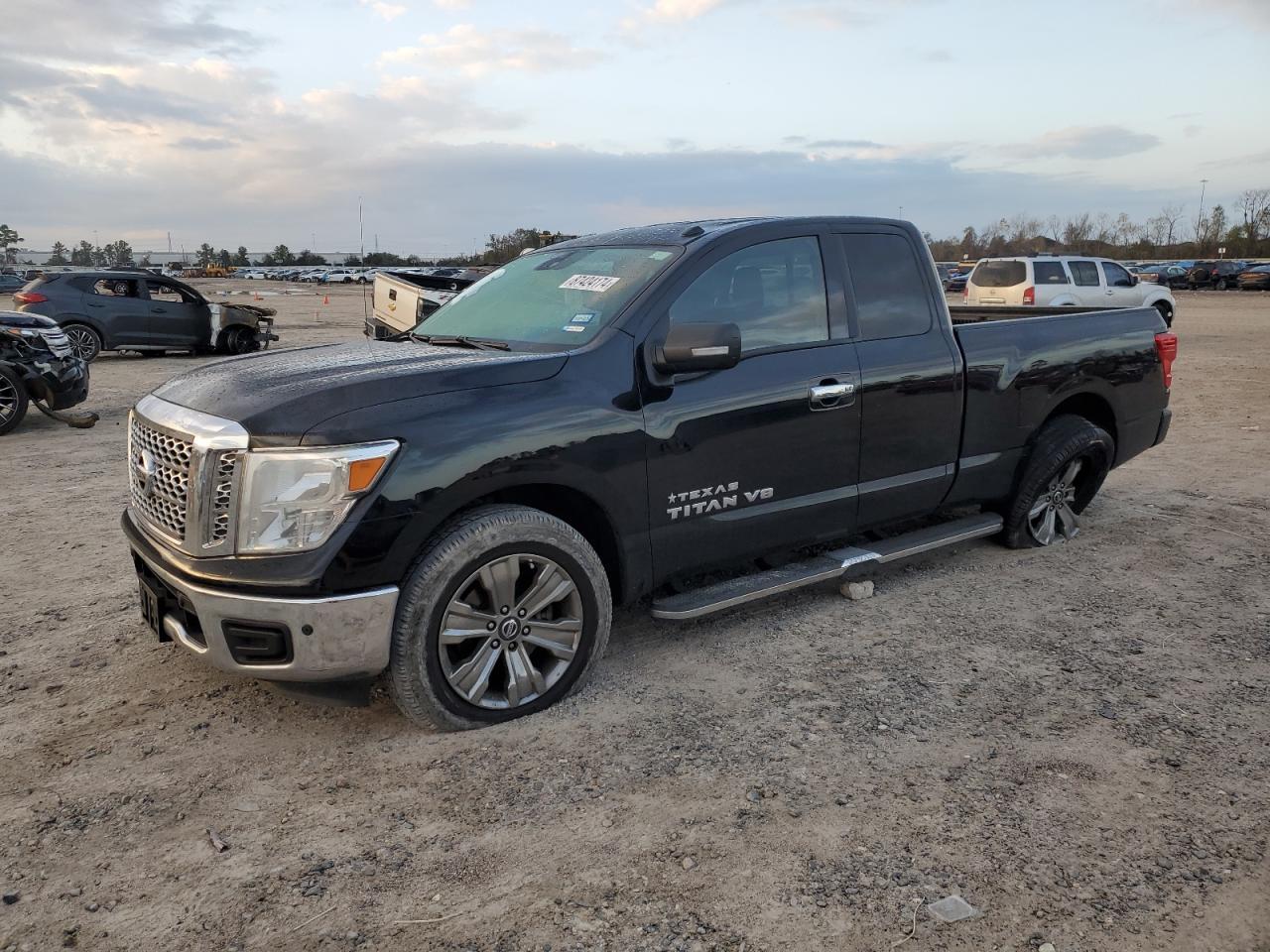 2018 NISSAN TITAN SV