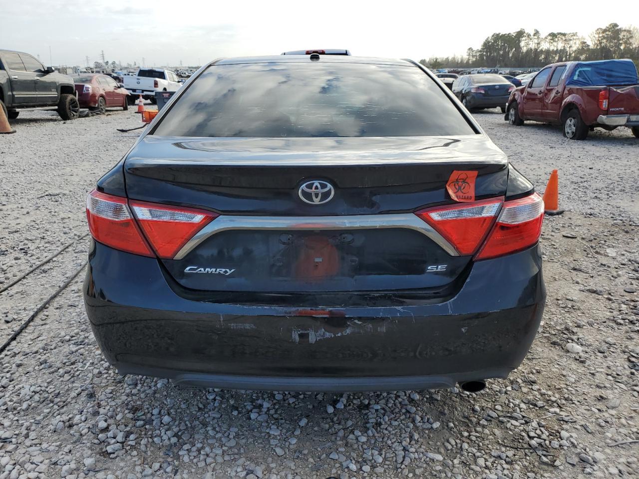 2017 TOYOTA CAMRY LE - Image 6