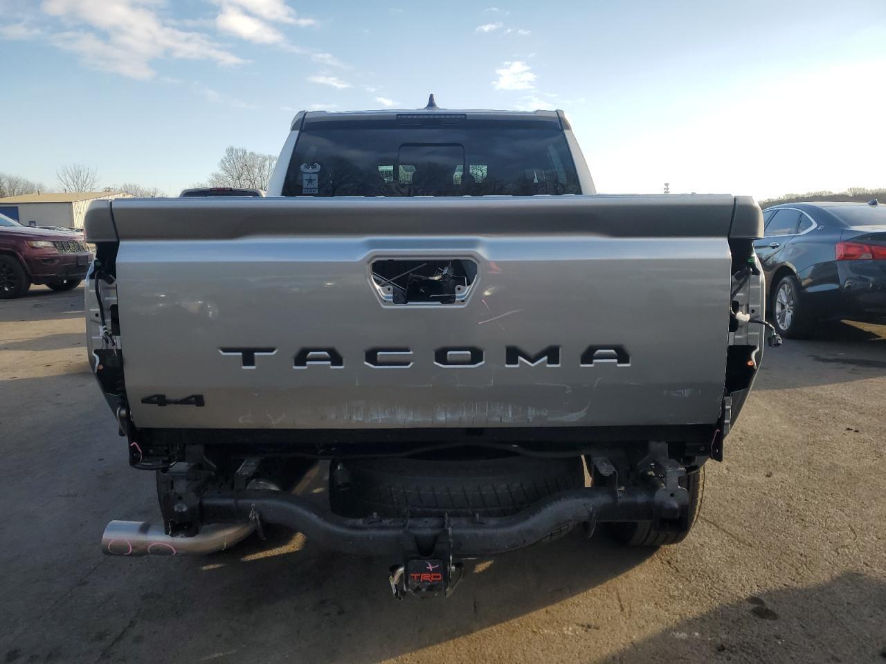 2024 TOYOTA TACOMA DOU - Фото 6
