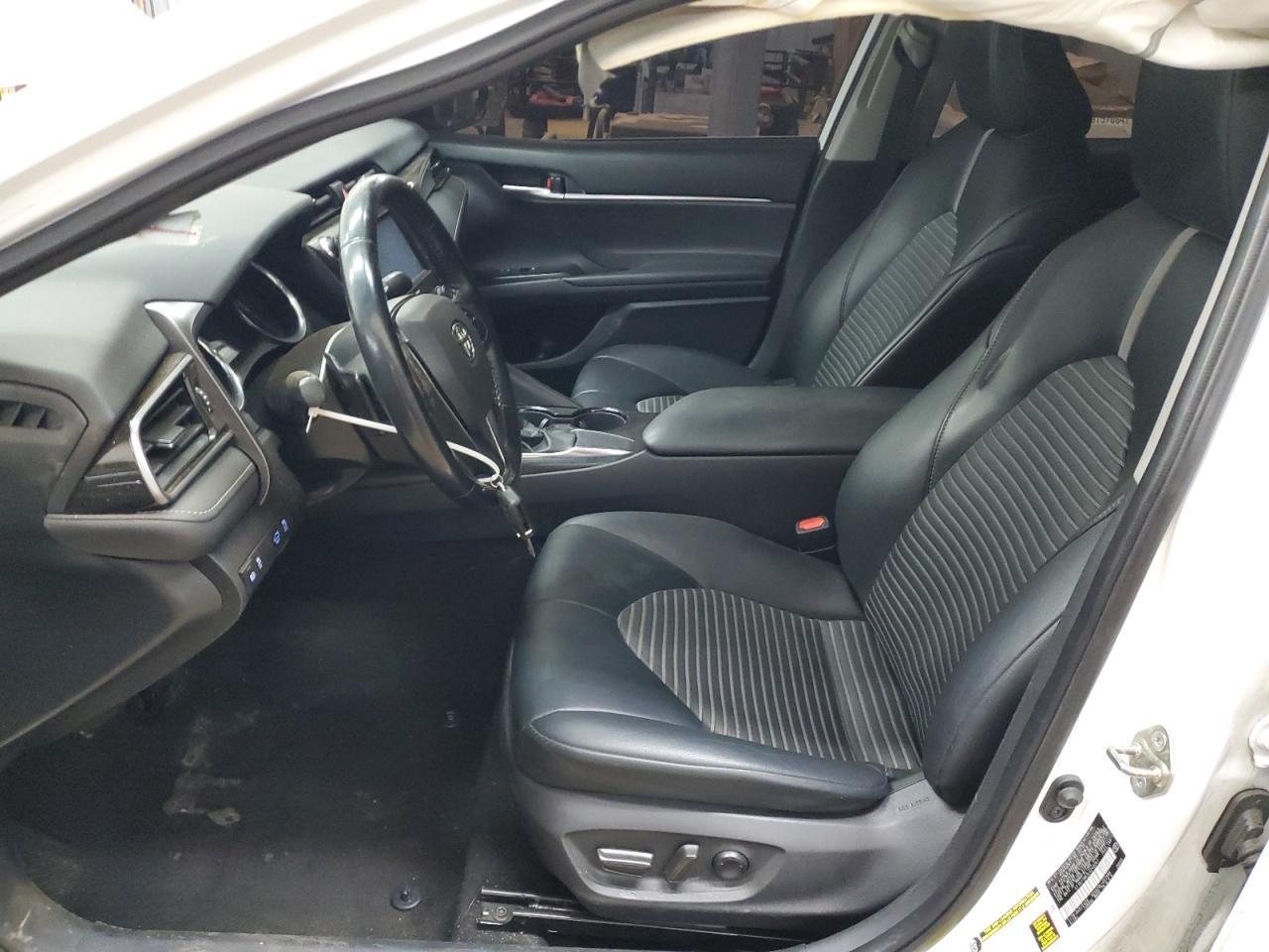 2020 TOYOTA CAMRY SE - Image 7