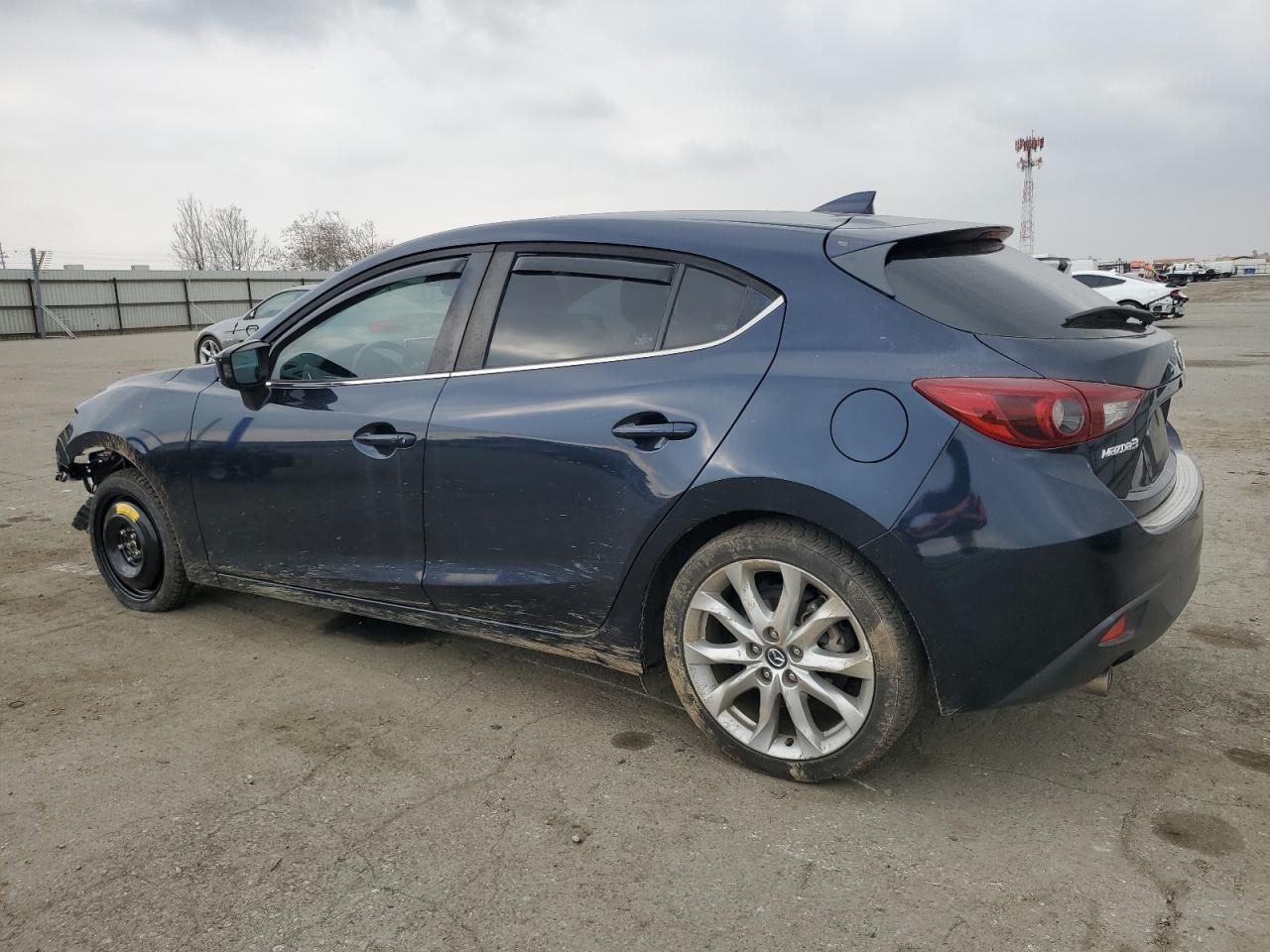 2016 MAZDA 3 GRAND TO - Image 2