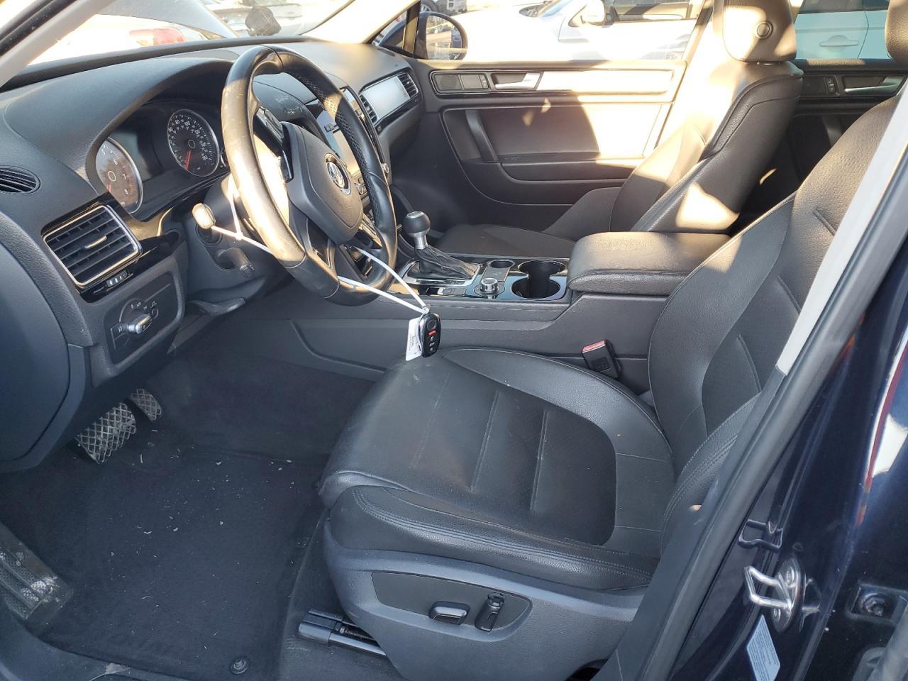 2014 VOLKSWAGEN TOUAREG V6 - Image 7