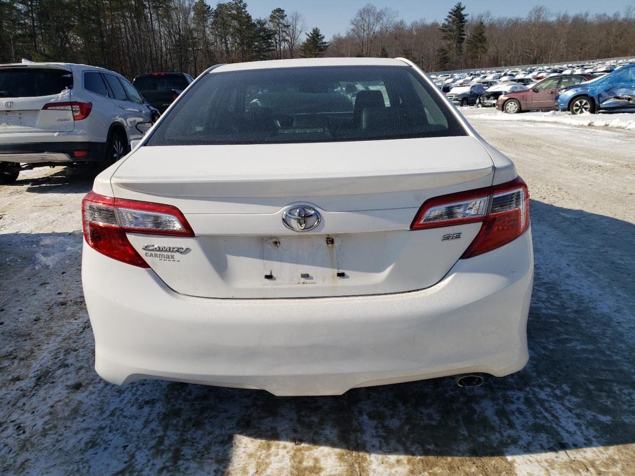 2014 TOYOTA CAMRY L - Image 6