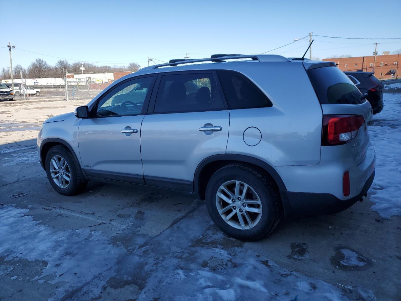2014 KIA SORENTO LX - Image 2