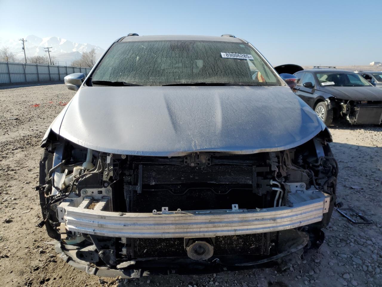 2017 CHRYSLER PACIFICA L - Image 5