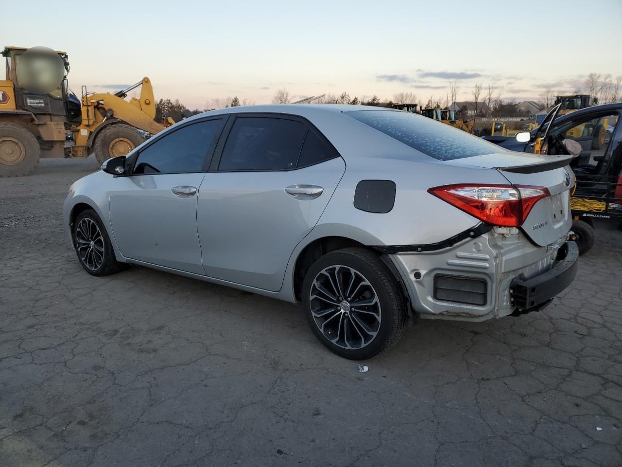 2015 TOYOTA COROLLA L - Фото 2