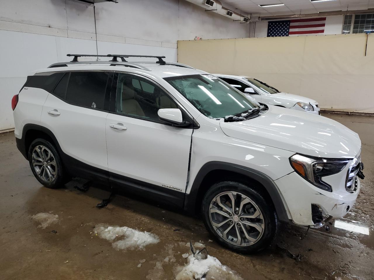 2019 GMC TERRAIN SL - Image 4