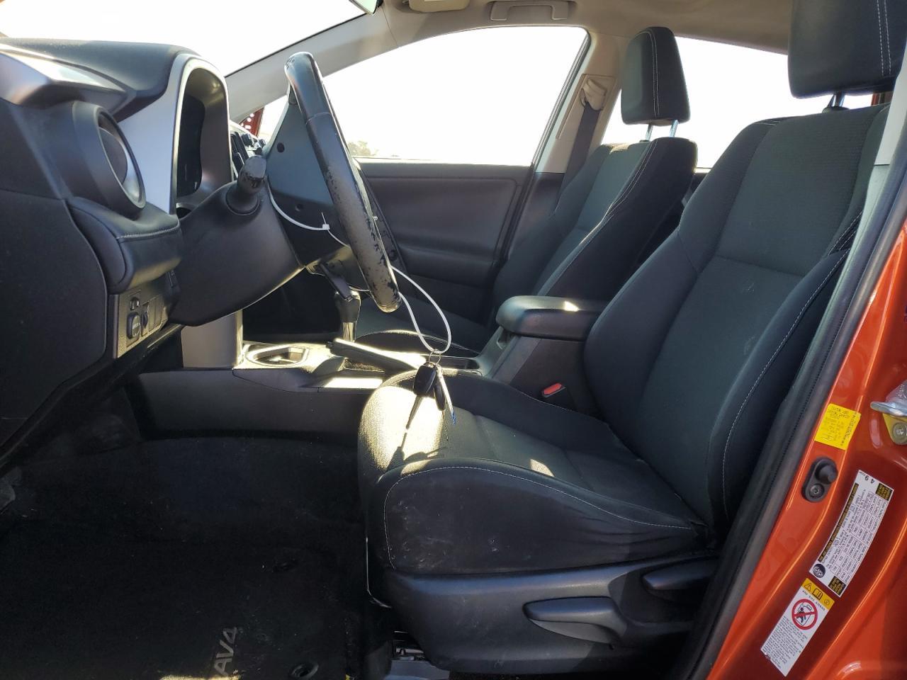 2016 TOYOTA RAV4 XLE - Image 7