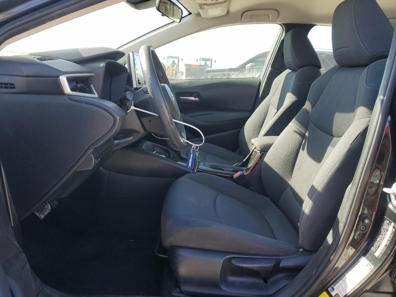 2020 TOYOTA COROLLA LE - Фото 7