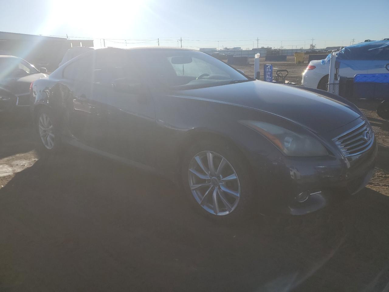 2011 INFINITI G37 - Фото 4