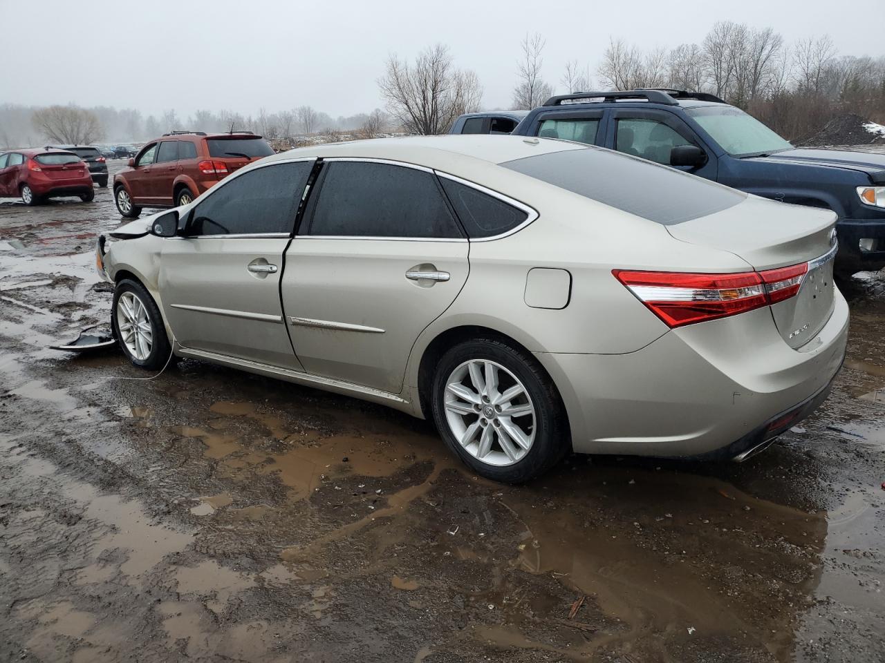 2015 TOYOTA AVALON XLE - Image 2