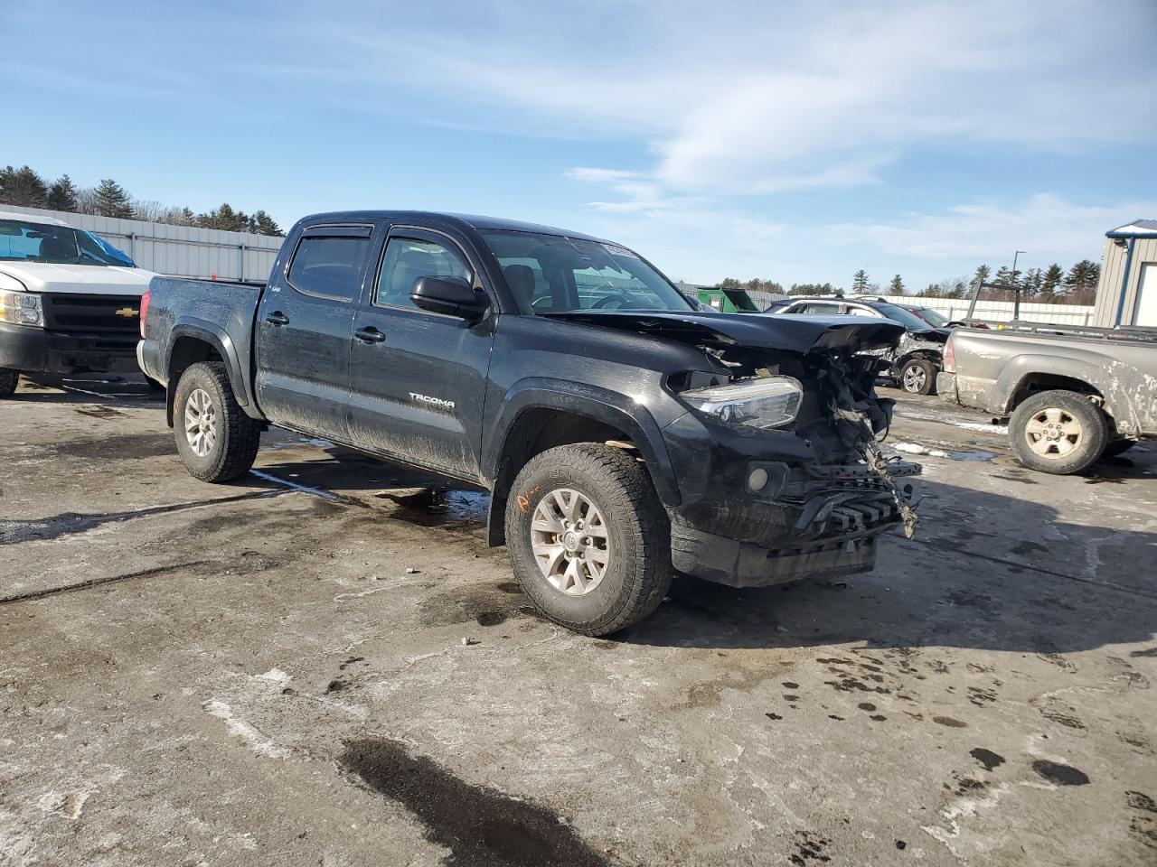 2017 TOYOTA TACOMA DOU - Фото 4