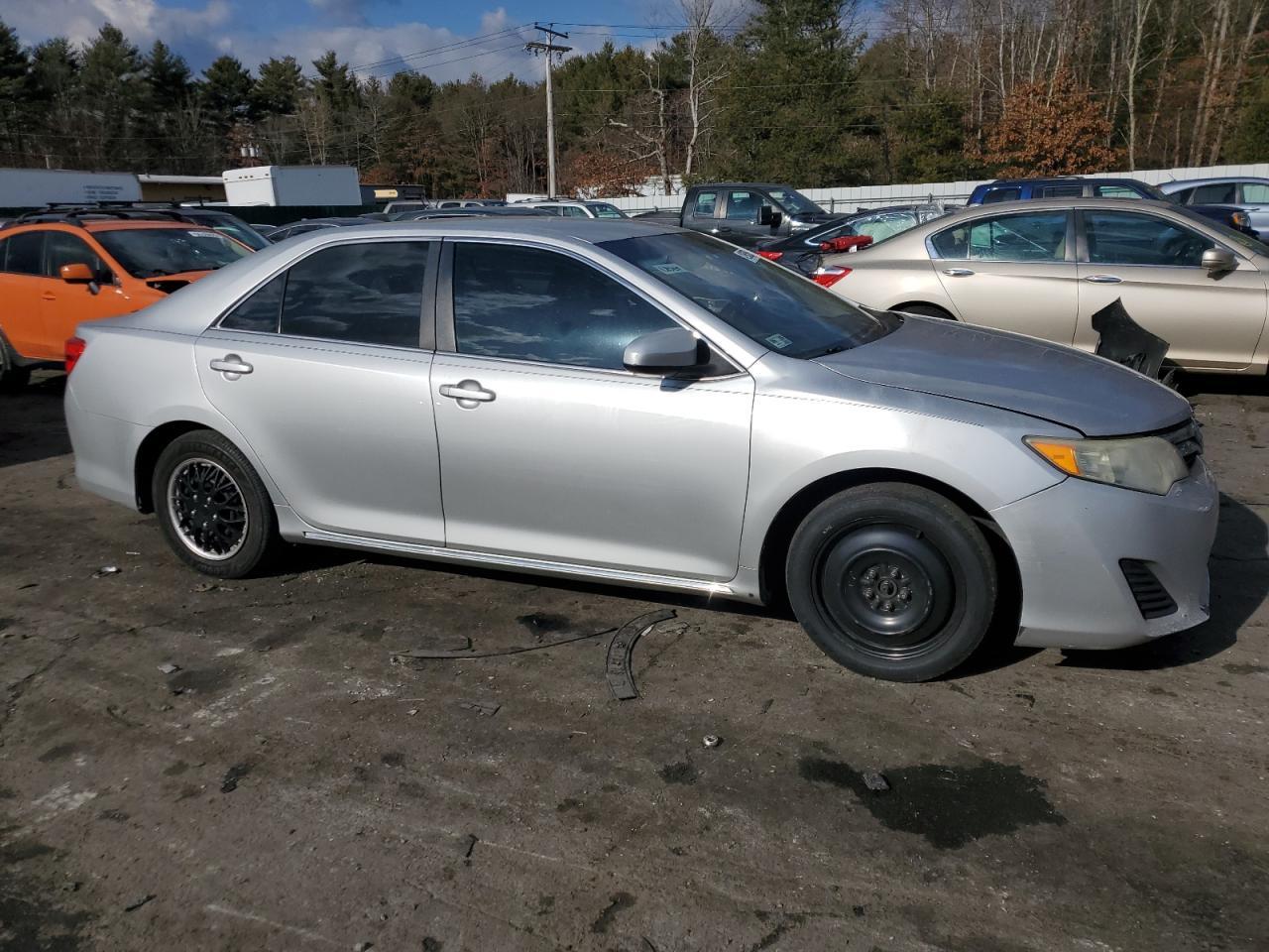 2013 TOYOTA CAMRY L - Фото 4