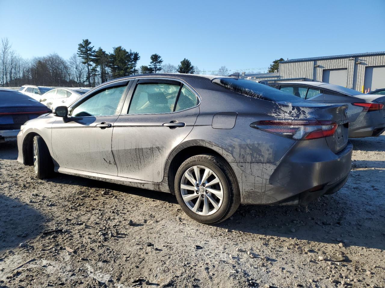2024 TOYOTA CAMRY LE - Фото 2