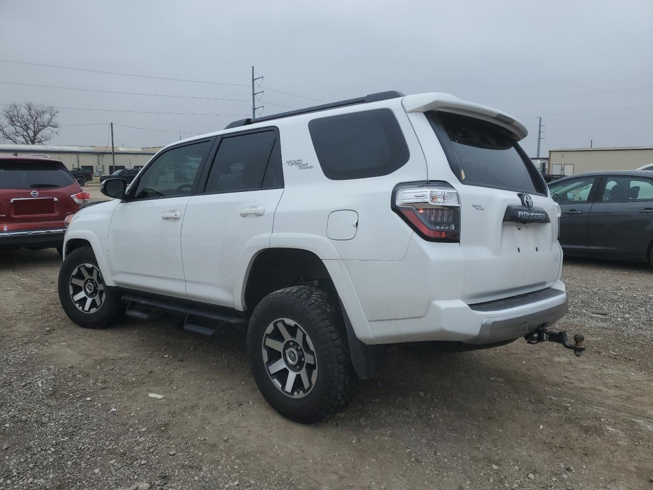 2024 TOYOTA 4RUNNER SR - Image 2