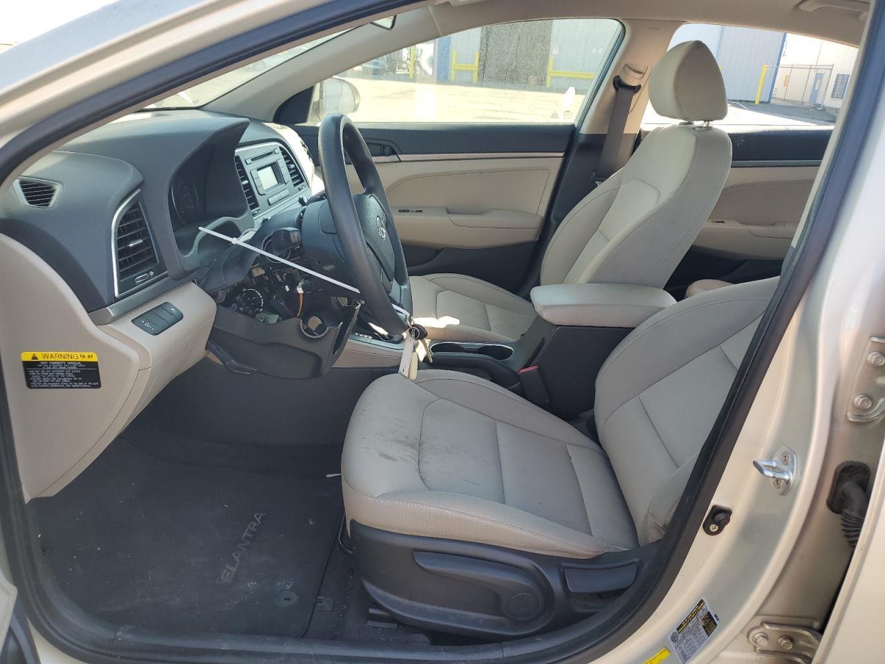 2017 HYUNDAI ELANTRA SE - Image 7