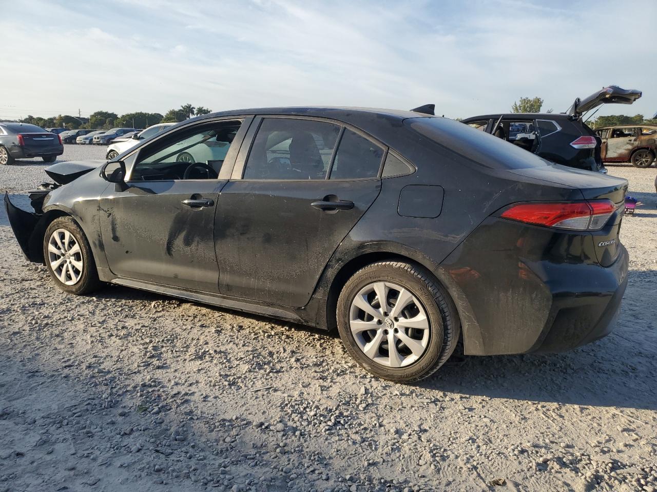 2020 TOYOTA COROLLA LE - Image 2