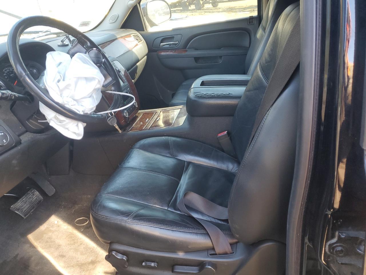 2011 CHEVROLET TAHOE K150 - Фото 7