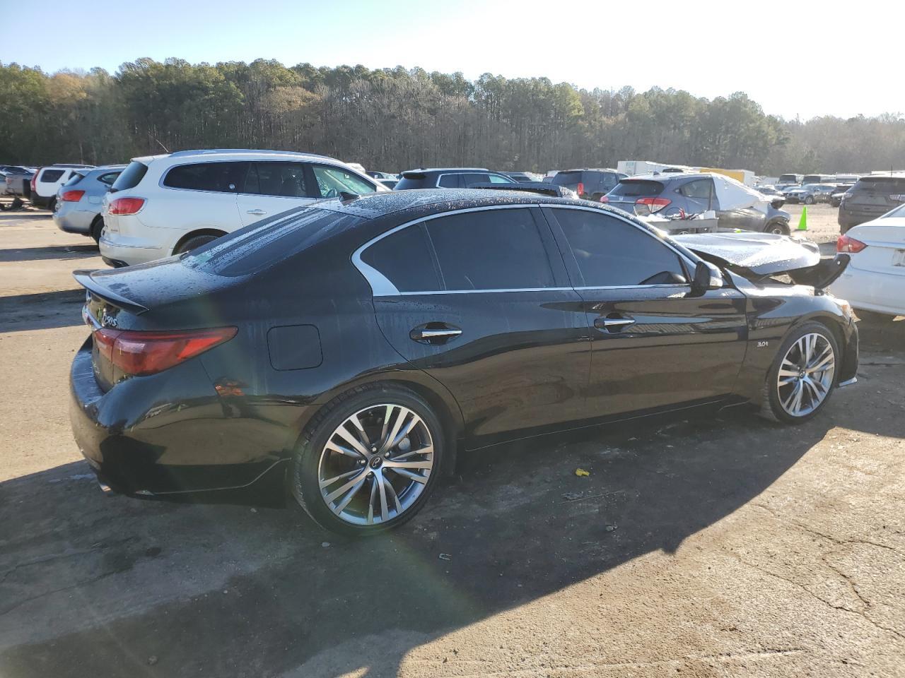 2018 INFINITI Q50 LUXE - Фото 3