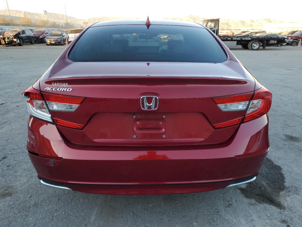 2018 HONDA ACCORD LX - Image 6
