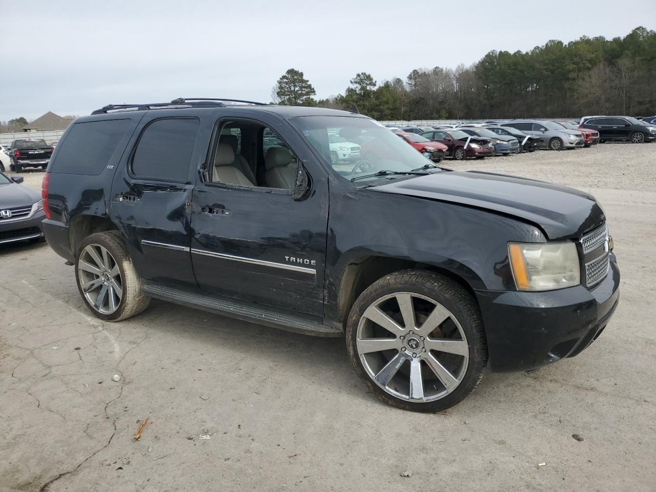 2011 CHEVROLET TAHOE K150 - Image 4