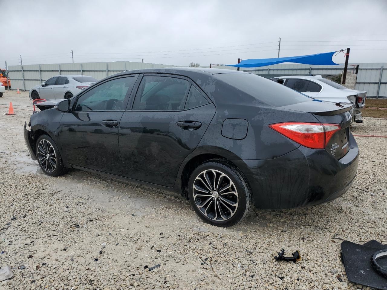 2015 TOYOTA COROLLA L - Image 2