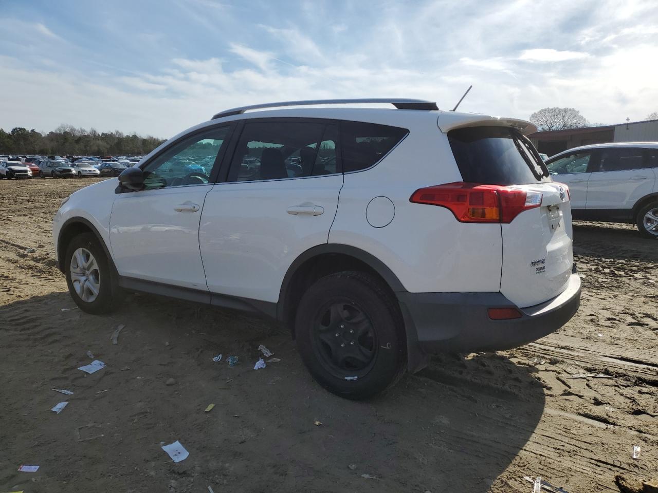 2014 TOYOTA RAV4 LE - Image 2
