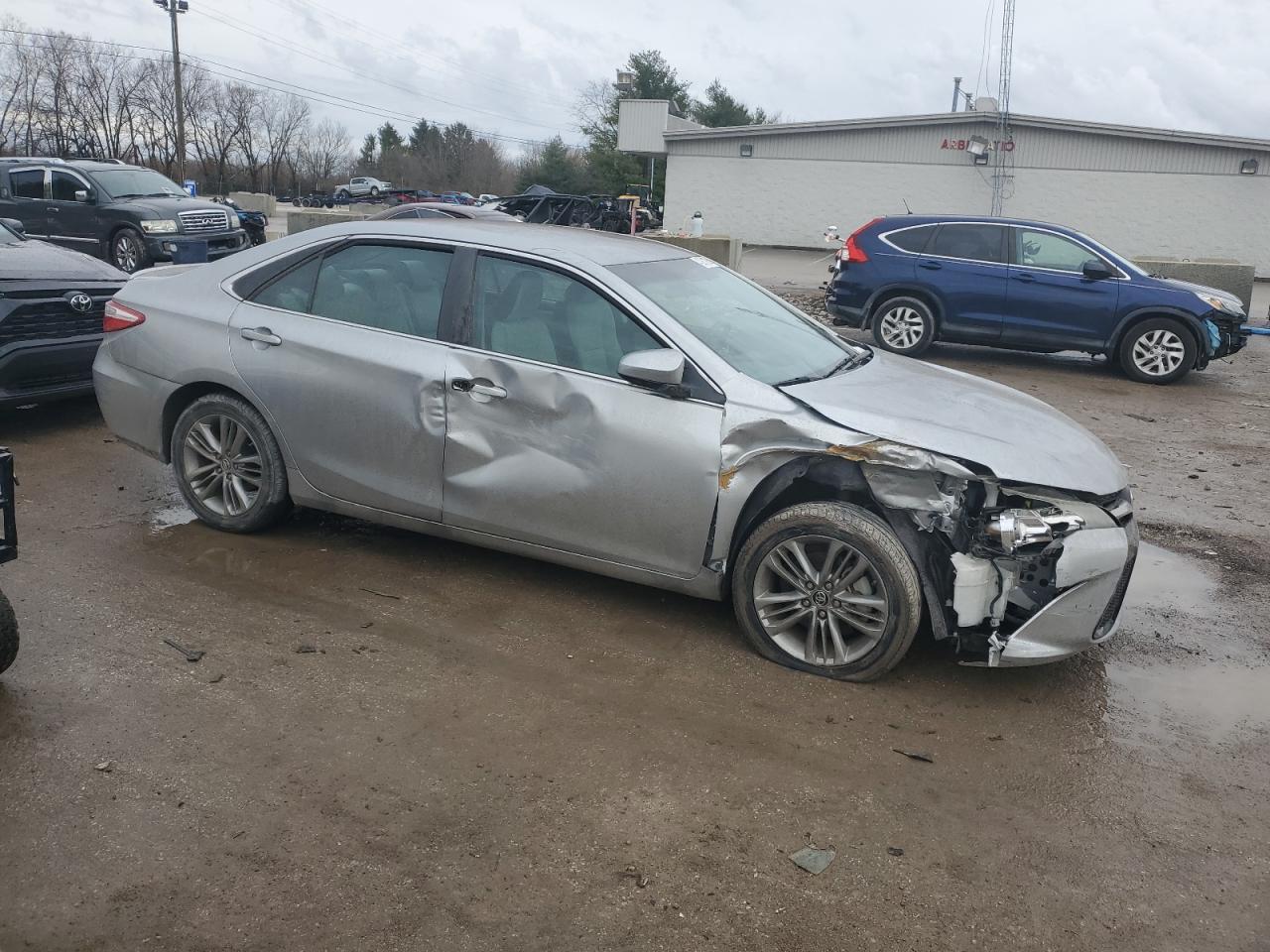 2015 TOYOTA CAMRY LE - Image 4