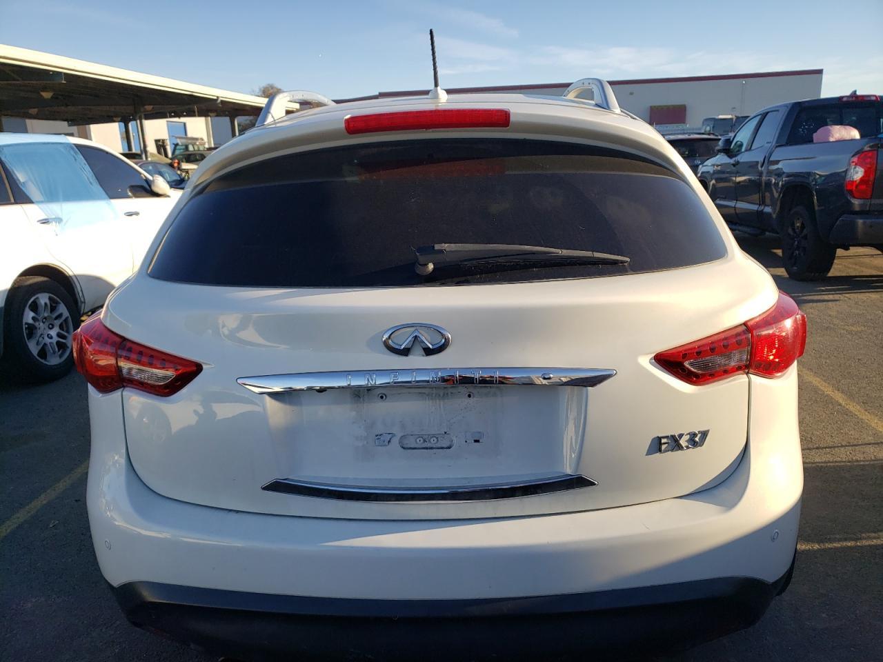2013 INFINITI FX37 - Фото 6