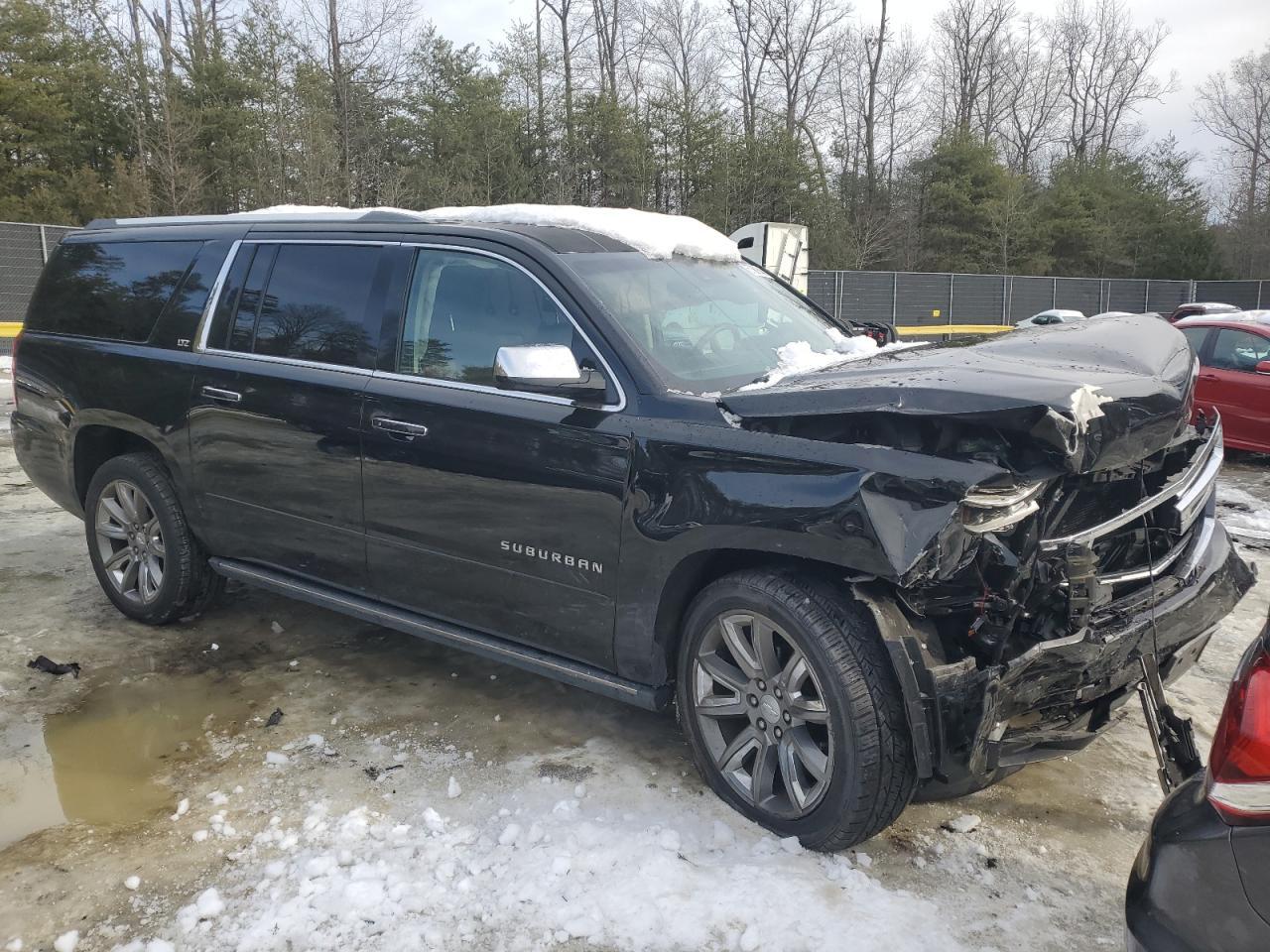 2015 CHEVROLET SUBURBAN C - Фото 4