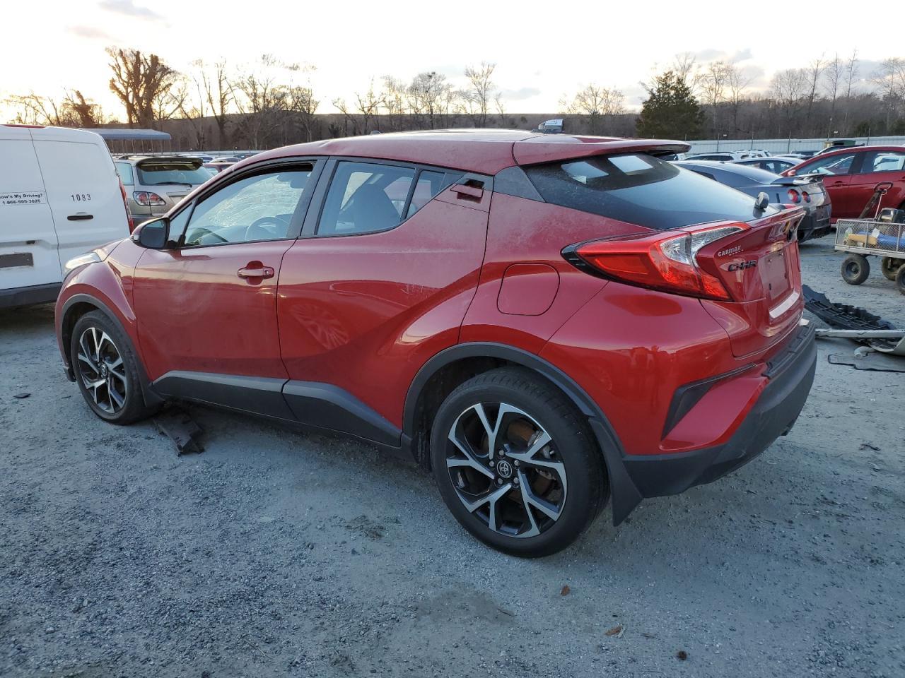 2022 TOYOTA C-HR XLE - Image 2