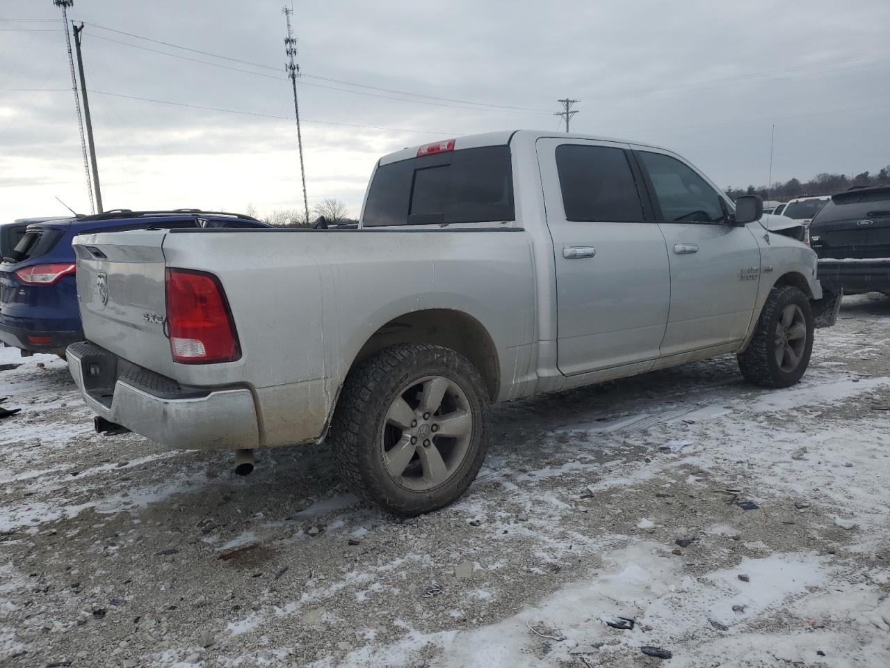 2017 RAM 1500 SLT - Image 3