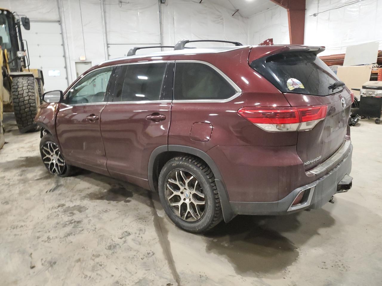 2018 TOYOTA HIGHLANDER - Image 2