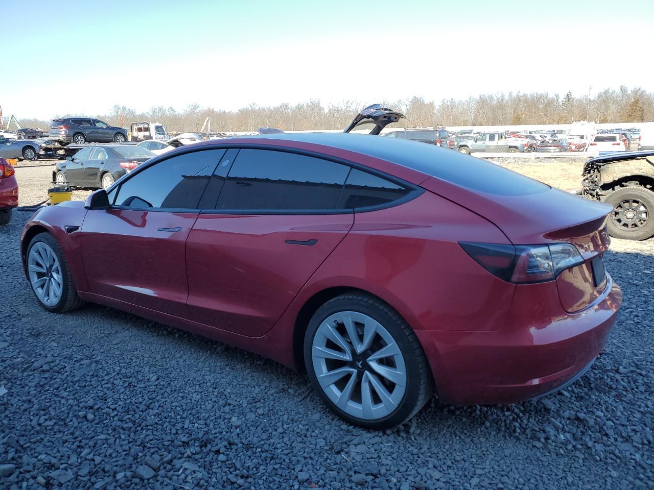 2021 TESLA MODEL 3 - Фото 2