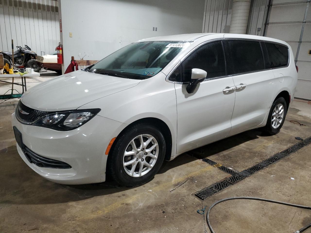 2017 CHRYSLER PACIFICA T