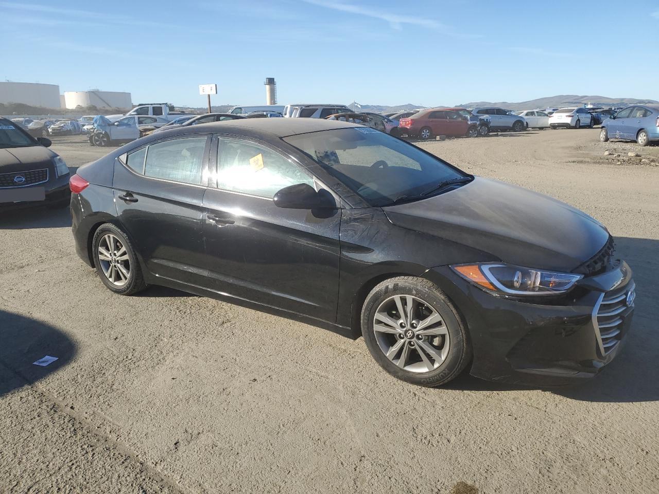 2018 HYUNDAI ELANTRA SE - Image 4