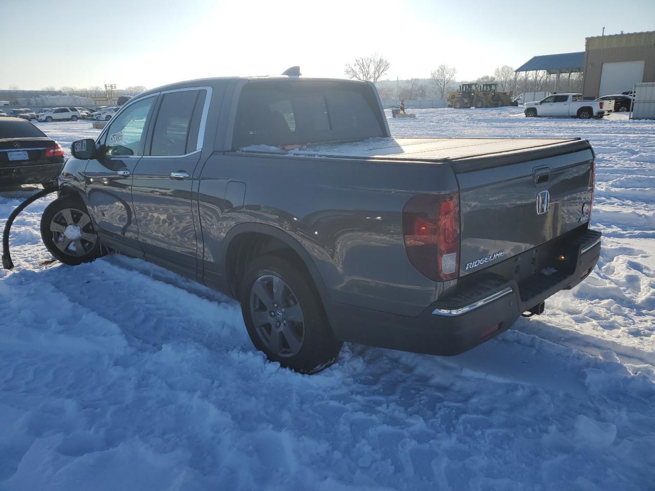 2020 HONDA RIDGELINE - Фото 2