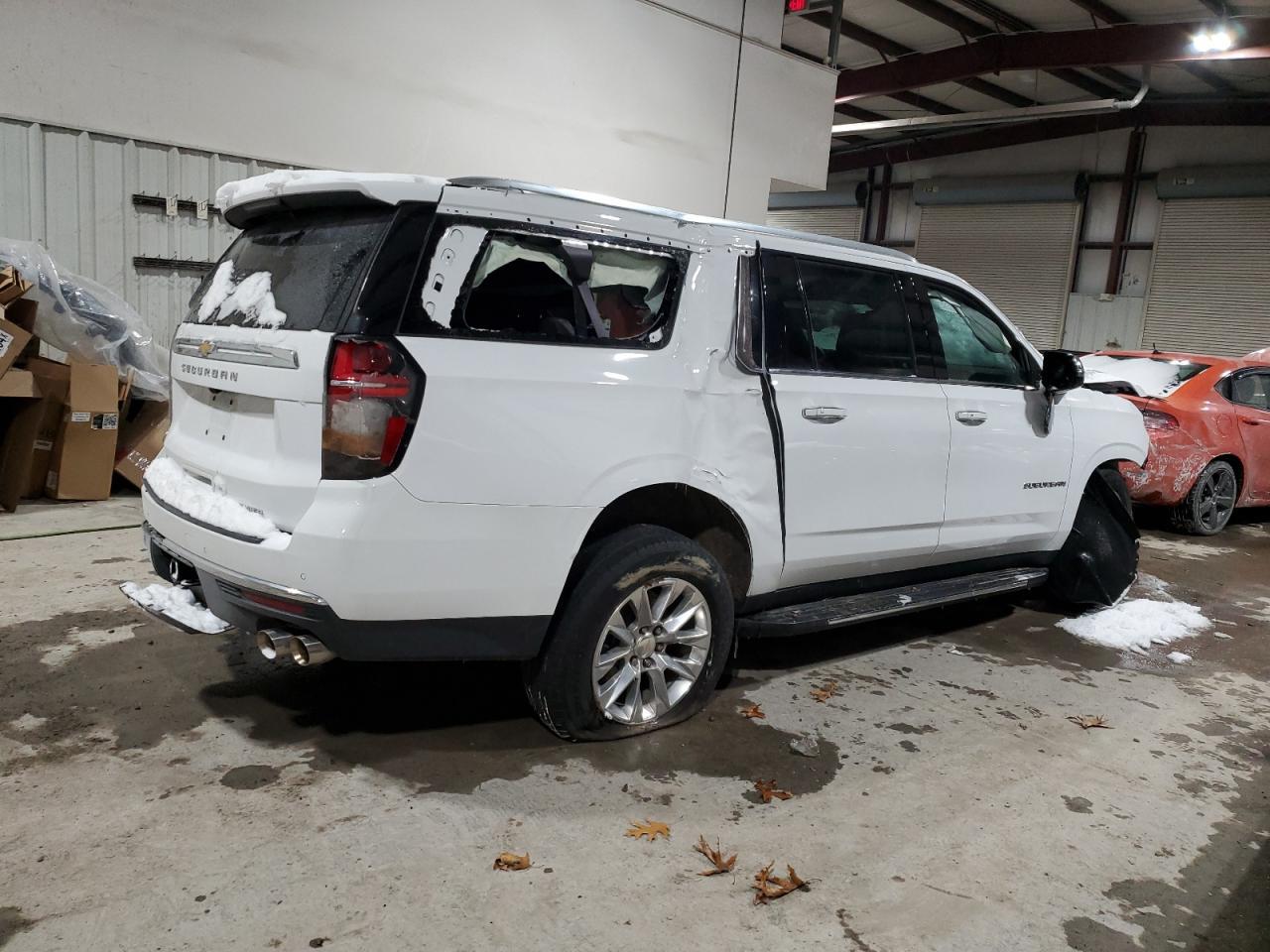 2023 CHEVROLET SUBURBAN C - Фото 3
