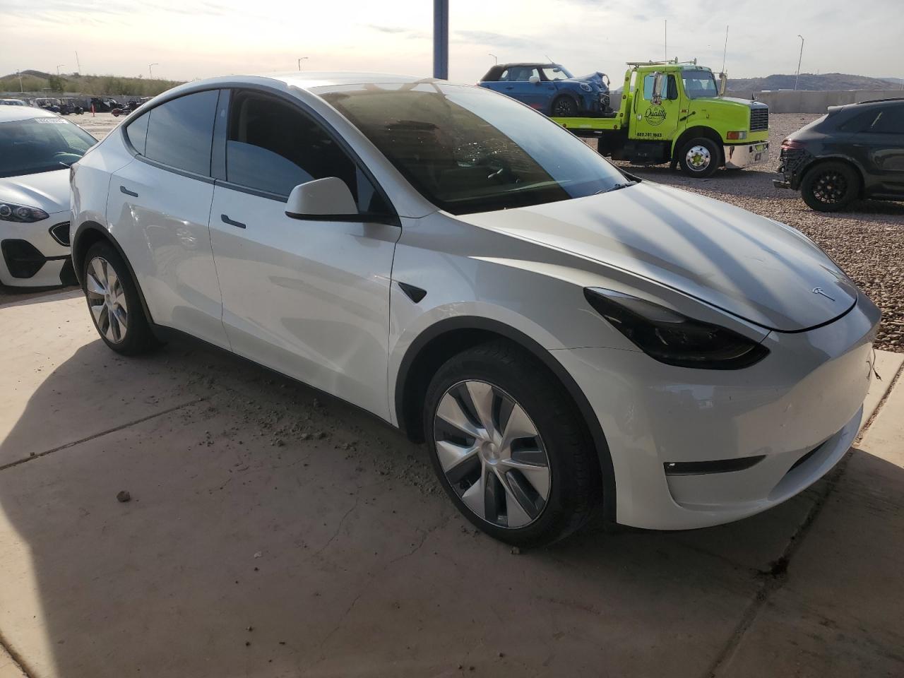 2023 TESLA MODEL Y - Фото 4