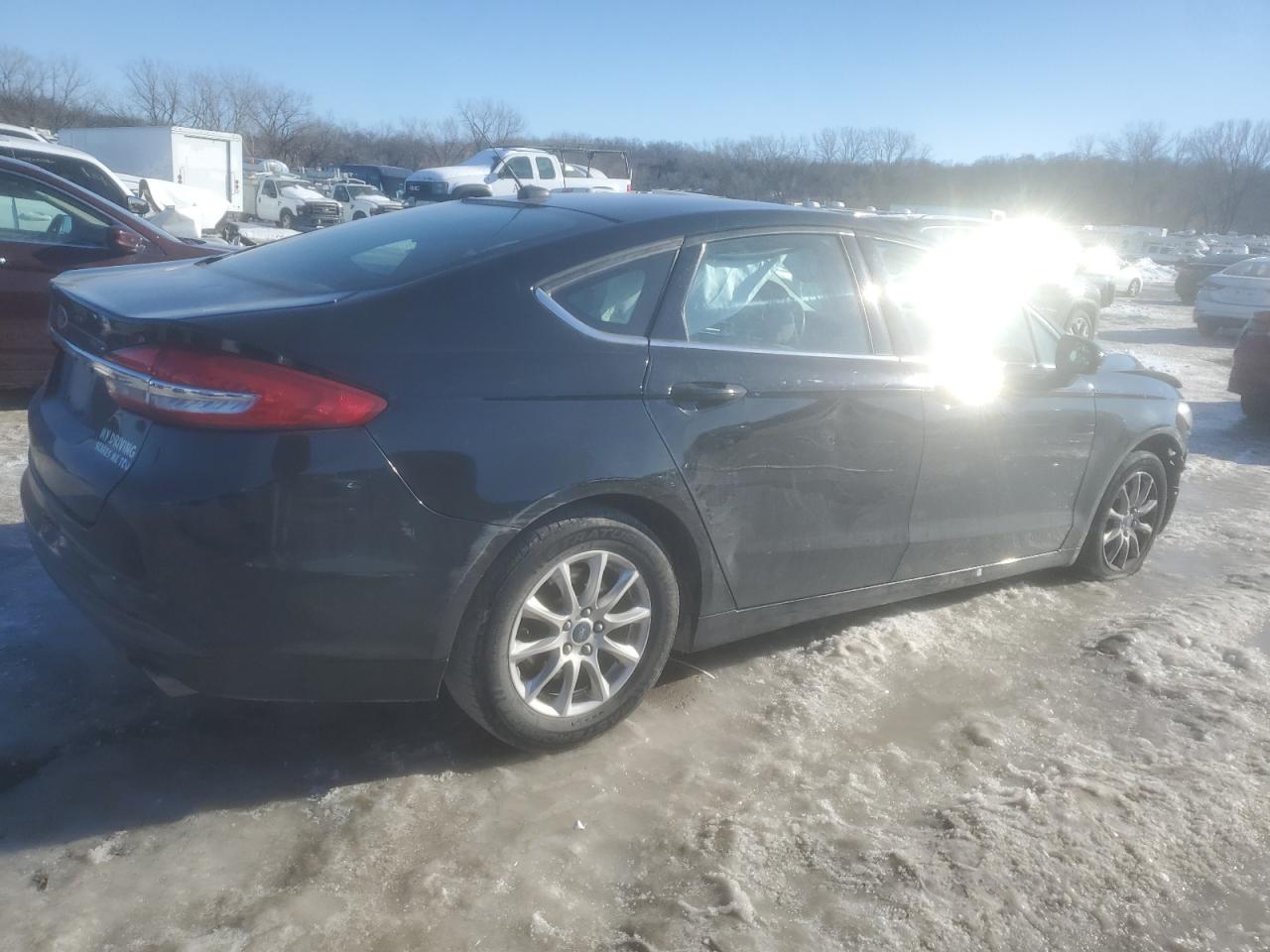 2017 FORD FUSION S - Фото 3