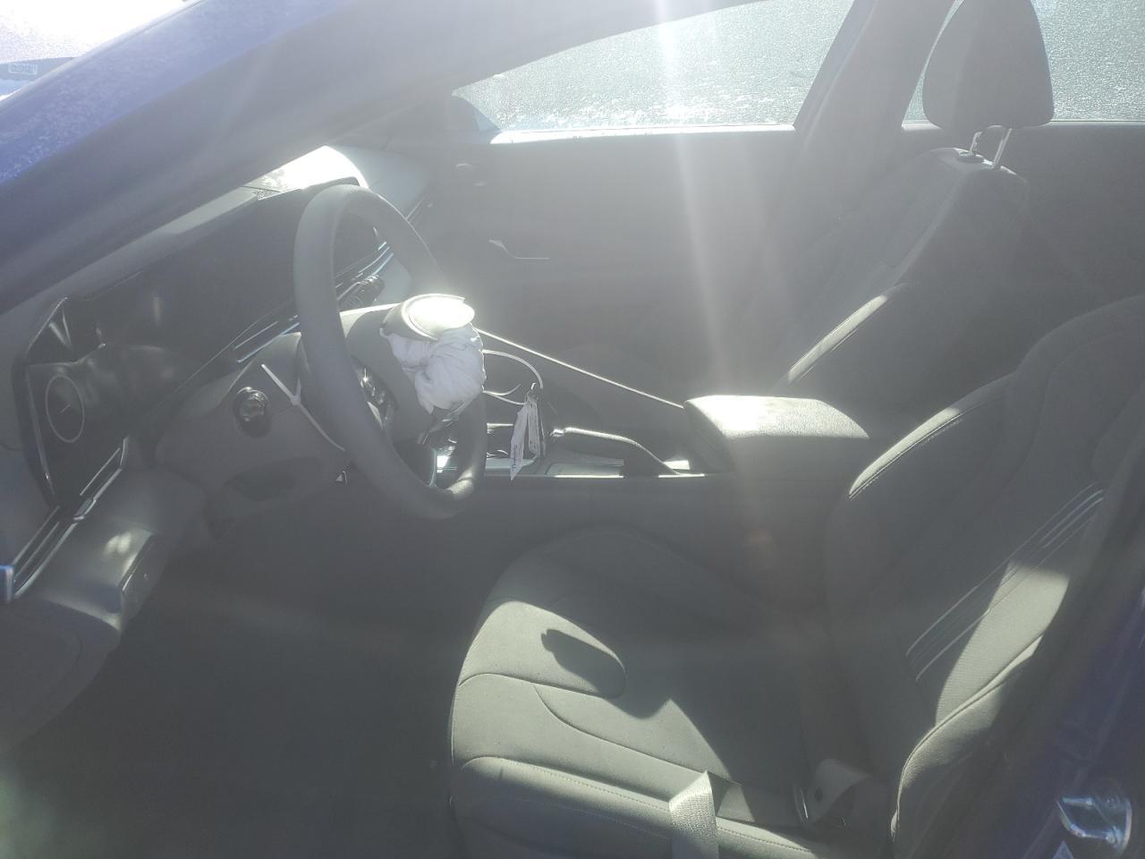 2024 HYUNDAI ELANTRA SE - Фото 7