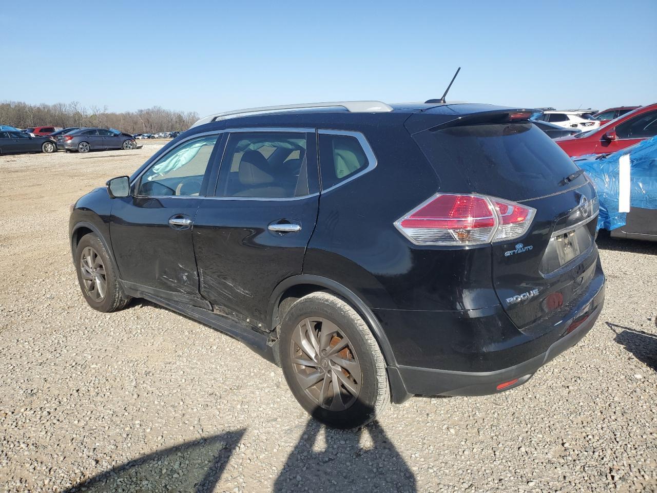 2015 NISSAN ROGUE S - Image 2