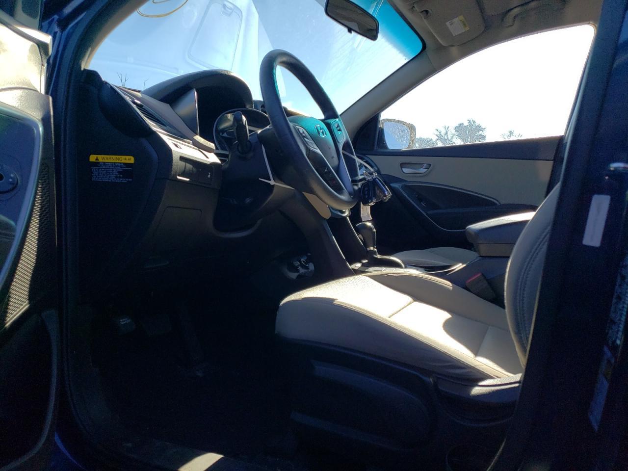 2017 HYUNDAI SANTA FE S - Image 7