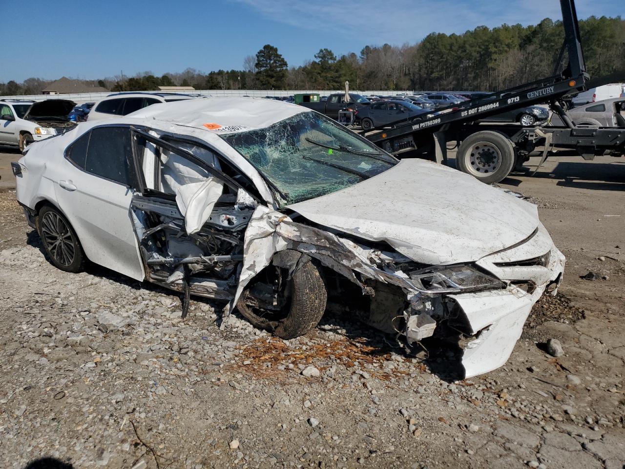 2018 TOYOTA CAMRY L - Image 4