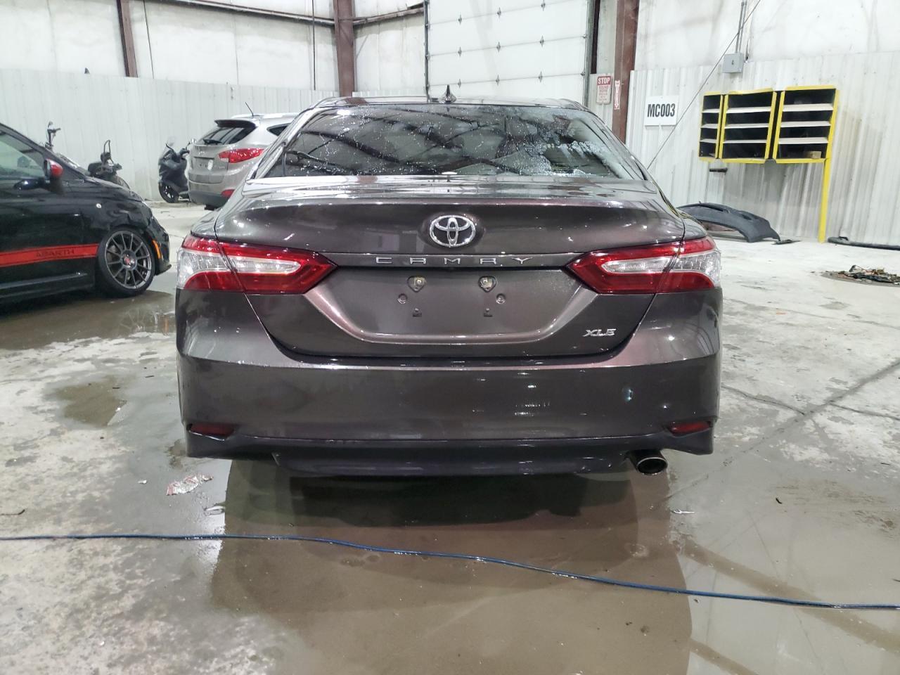 2019 TOYOTA CAMRY L - Фото 6